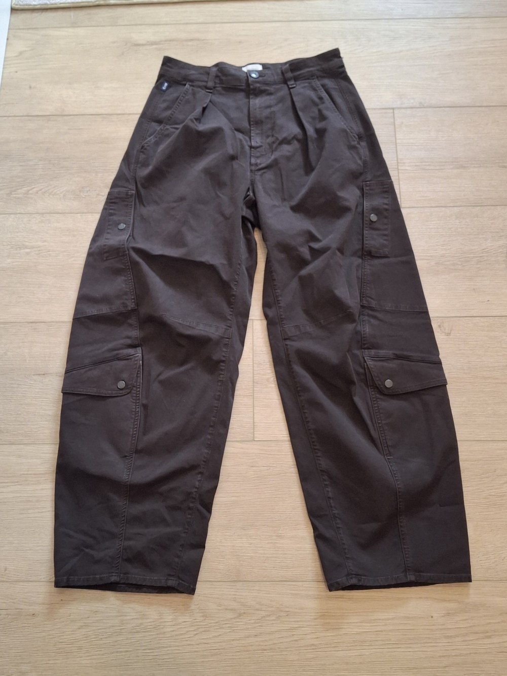 NWOT Women’s of Humanity Flight Cargo Pants in Washed Black Size 27